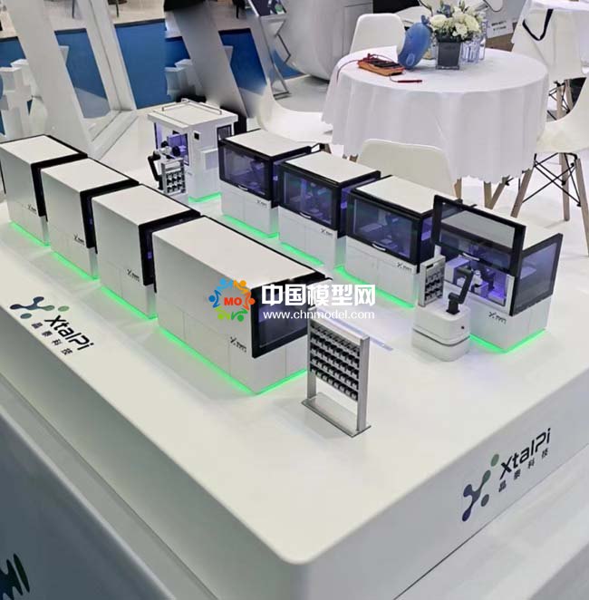 醫(yī)學(xué)智能實驗室模型